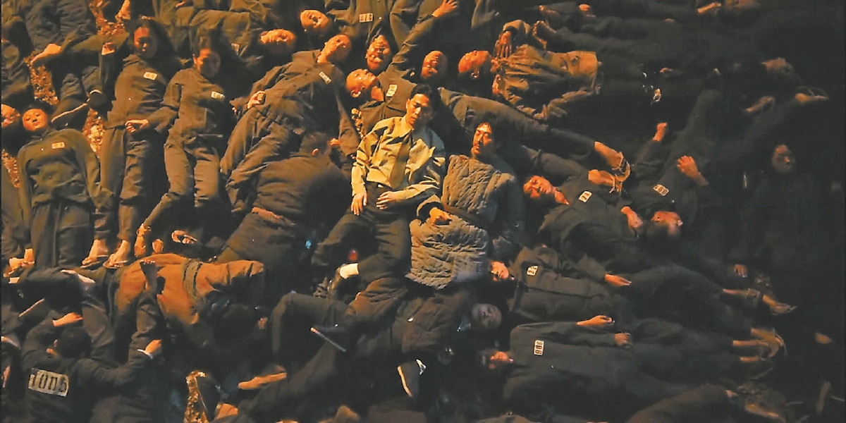 《反人类暴行》真相的背后还有真相