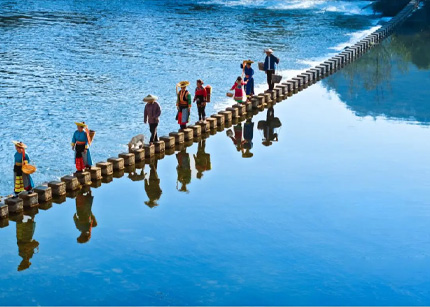 美丽开放幸福新湘西摄影展在济南开展