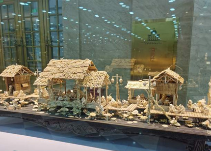 上海民博会举行 G20国礼艺术品现身