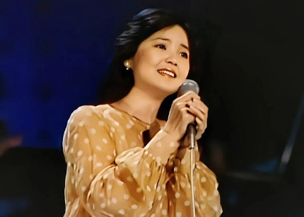 线上演唱会：怀旧背后是谋新